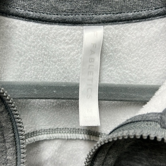 Medium gray Fabletics crop zip up. - Picture 5 of 5